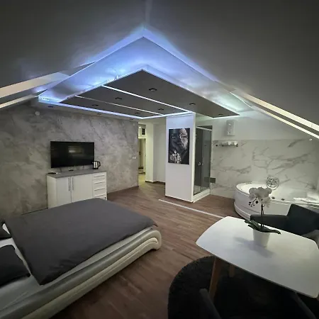 Seti Gorgeous With Jacuzzi