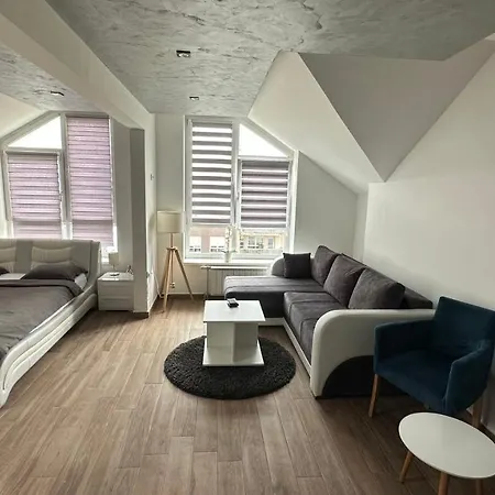 Seti Gorgeous With Jacuzzi Belgrad